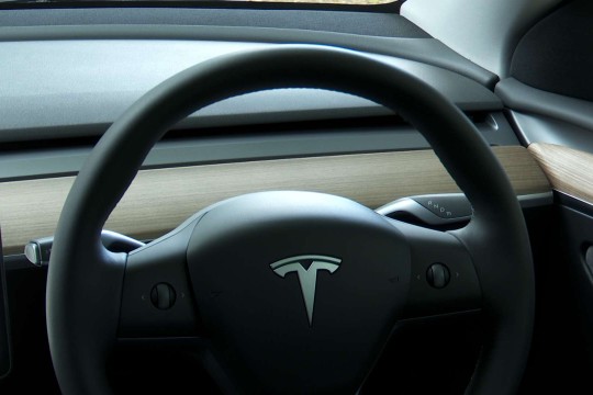 Tesla Model Y Hatchback Dual Motor Long Range